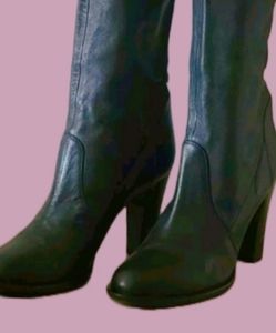 Vintage  Donna Karan Glove Leather Heel Pull On Knee High Boots Size 7.5